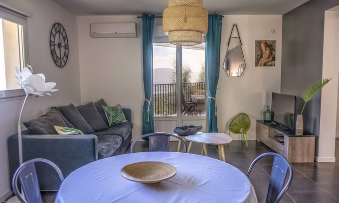 Olmeto Apartment | New accommodation, summer kitchen, terrace, garden