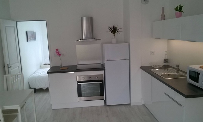 Saint-Medard-en-Jalles Apartment | New! Apartment new and cozy between Bordeaux and the ocean!