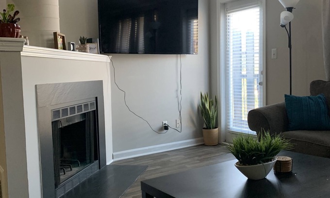 Loring Heights Apartment | NEW! Apartment loft in Midtown.