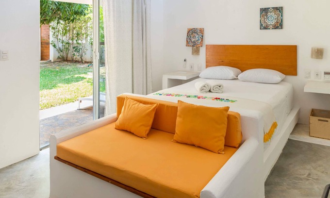 Emiliano Zapata Apartment | NEW! Beach 660 mts, Tropical Garden, Pool, BBQ