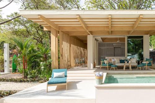 Carmen Villa | New Beachfront House - Casa Aura