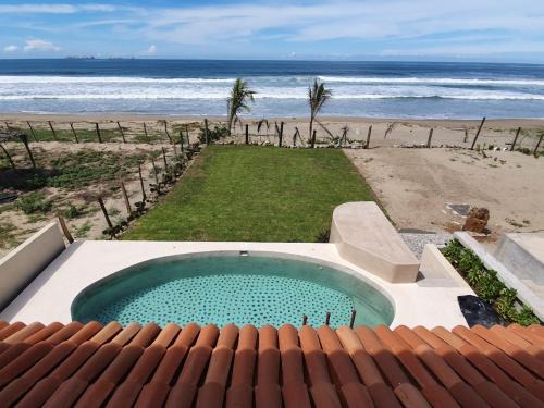 Ixtapa - Zihuatanejo House | New Beachfront Villa in Playa Blanca
