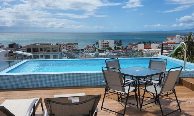 Colonia 5 de Diciembre Apartment | New Beautiful Rooftop & Romantic Ocean Views