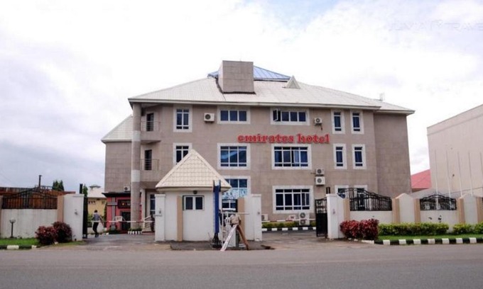Gwarinpa Estate Cabin | New Blue Diamond Hotel - rosebud