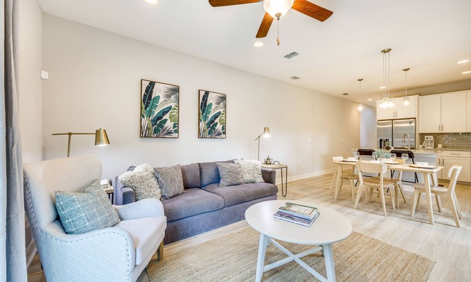 Southbank House | New-Build Jacksonville Townhome w/Private Yard!