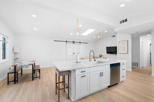 Nestor House | NEW CA Coastal Beauty 6 mins to Imperial Beach