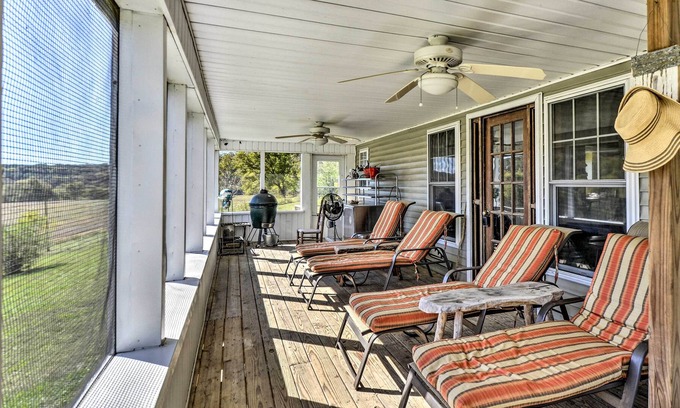 Lawrence County Cabin | NEW! Cabin on Shoal Creek, 9 Mi. to Crockett Park!
