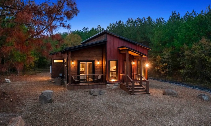 Pickens Cabin | New Cabin Special! Perfect patio, ATV trails, hiking/biking, close to everything