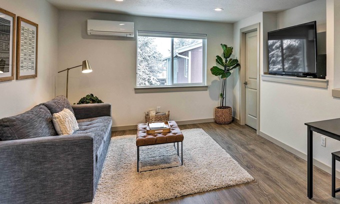 La Pine Apartment | NEW! Central Oregon Vacation Rental Near Hiking!