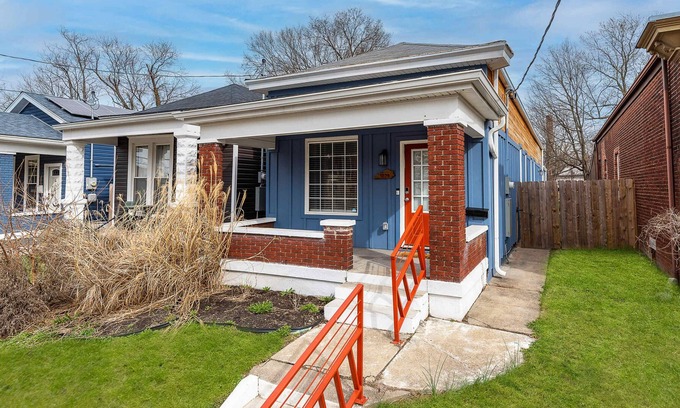 Shelby Park House | New! Charming 3BR 2 BA close to downtown!
