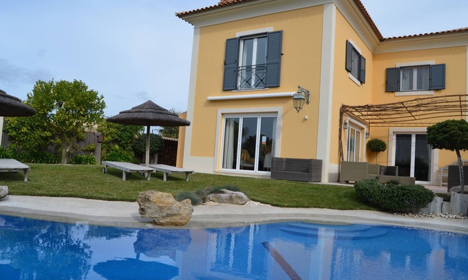 Cascais Villa | NEW CHARMING AND LUXURY VILLA VIDEIRA WITH POOL