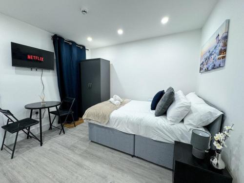 Adamsdown Apartment | New City Centre Gem 1-Bedroom Flat with Free Parking