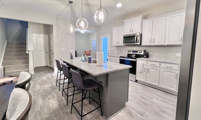 Gastonia House | New Construction, Cozy & CHIC