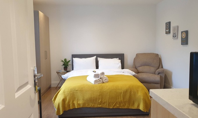 Putney Apartment | New cosy studio in calm area near parks