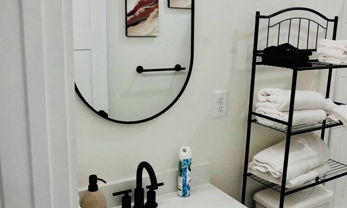 Chattanooga Apartment | New Cozy 1 bed 1 bath Duplex- Downtown Chattanooga