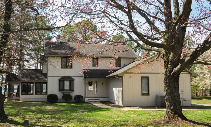 Bozman House | New dates released! Enjoy reflections of sunsets and golden leaves on the water!