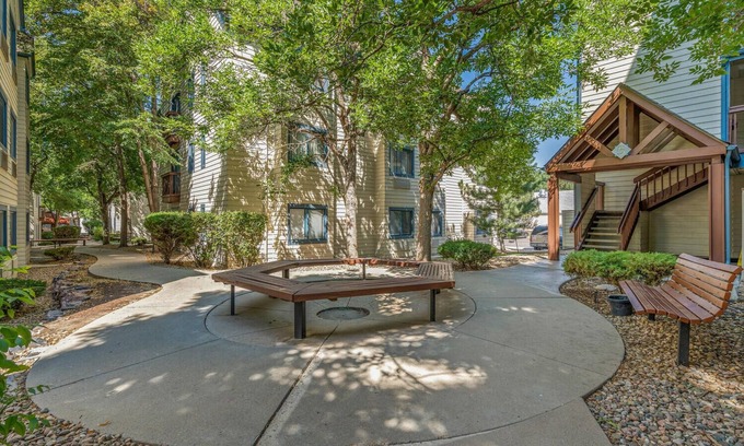 Englewood Apartment | New! Denver Tech Center - Walk to Parks and Light Rail - Fitness Center/Pool