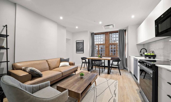 Chinatown Apartment | New Downtown MTL Old port 2 BR 2 BA + Parking
