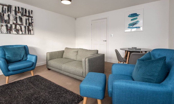 Durham Apartment | New Durham Courtyard - perfect for people visiting/ working in Durham