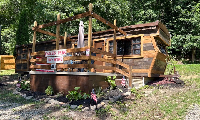 West Hickory Cabin | New! Eagle's Peak Tiny Home Near Allegheny River