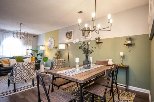 Norcross House | NEW ENTIRE PLACE COZY QUIET 2b2b TOWNHOUSE SP1275