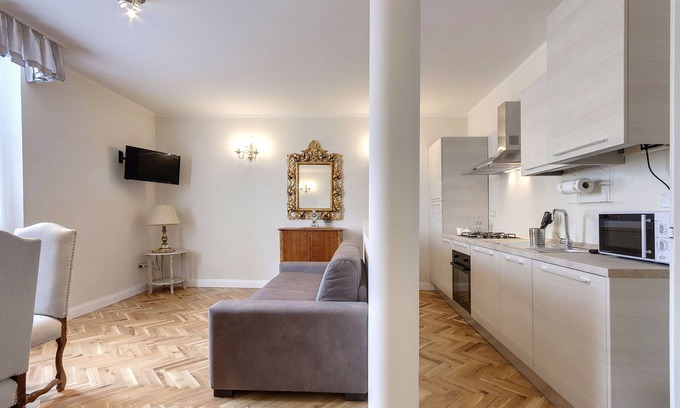 Ricorboli Apartment | New Entry F Boutique Apartment II -Denise's luxury apartment in the Heart of F
