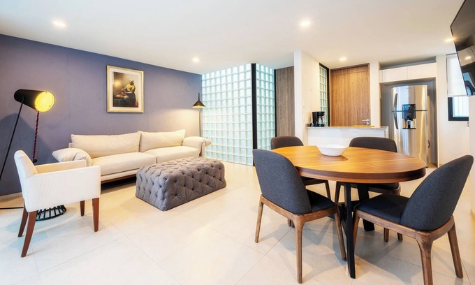 Coyoacan Condo | NEW Equipped Condo w/GYM & Roof
