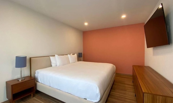 Coyoacan Condo | NEW Equipped Condo w/GYM & Roof