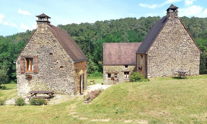 Proissans House | New: Estate made up of 3 cottages with private swimming pool at the gates of SARLAT