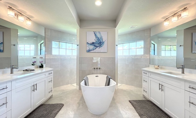 Trafalgar Villa | New Exceptional Villa Hidden Pearl - Has It All!
