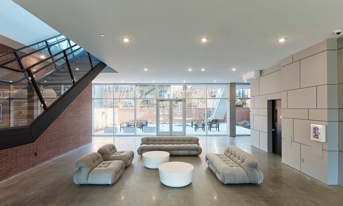 Hoboken Apartment | NEW Fab 4 BR - Outdoor Deck - gym - Mins to NYC