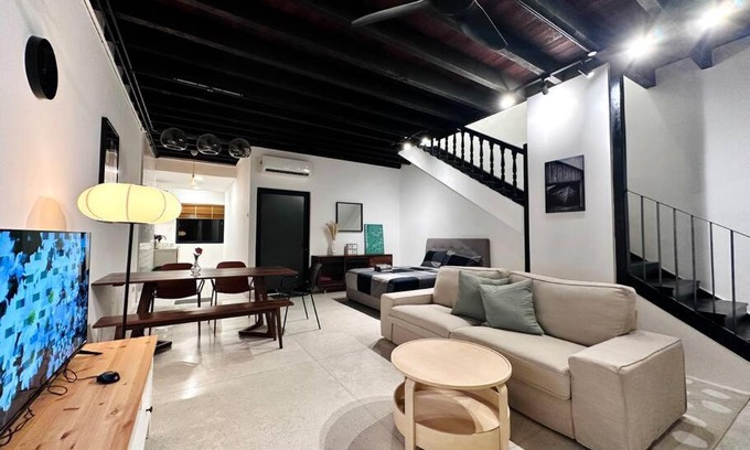 Tanjung Tokong Villa | (New) Fettes Villa for 20Pax @CentralPenang/Gurney