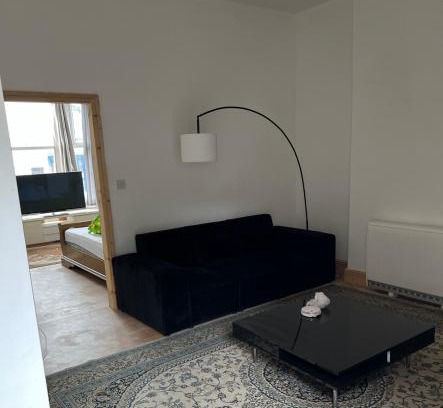 Walsall House | New flat, own bathroom, sitting room & large bedroom - Walsall