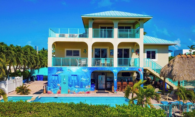 Marathon Villa | New Florida Keys Vacation Rentals- Beach House on Sombrero Beach Dock Pool 6 bed