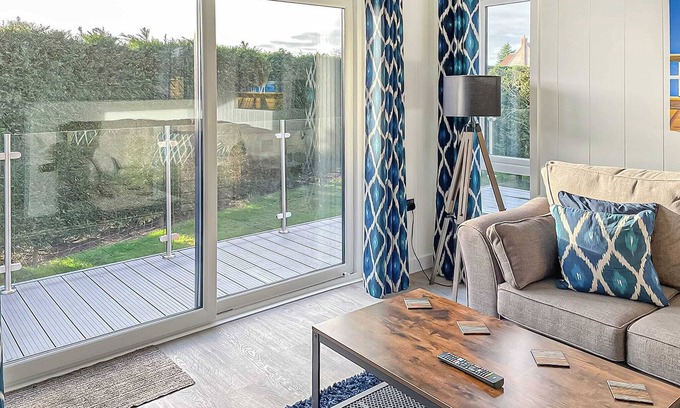 Scawton Ski Chalet | New for 2022. Fabulous one bedroom lodge with super king-size bed.