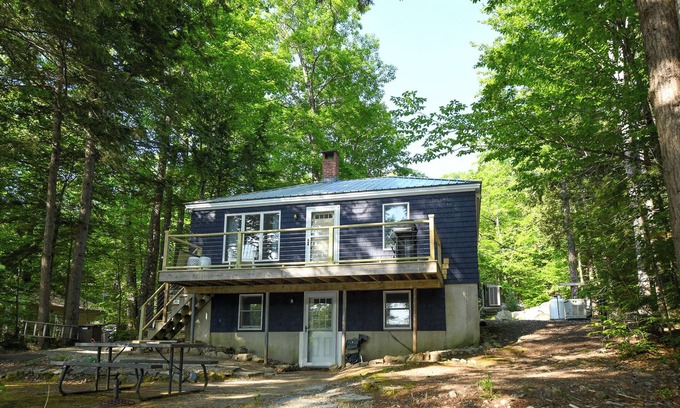 Harrison Cottage | New for 2025! Peaceful & Private Waterfront Home on Long Lake