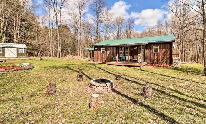 Granville Summit Cabin | NEW! Forksville Mountain Lodge Retreat w/ Porch!