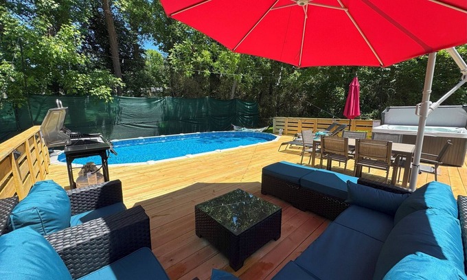 Candler-McAfee House | NEW! Fun&Stylish Home near ATL w/Foosball,AirHockey,Games,BBQ,HotTub,SUMMER:Pool