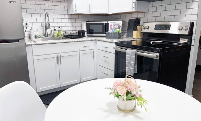 Canton Apartment | *New* Hall of Fame Apartment - Bottom Fl