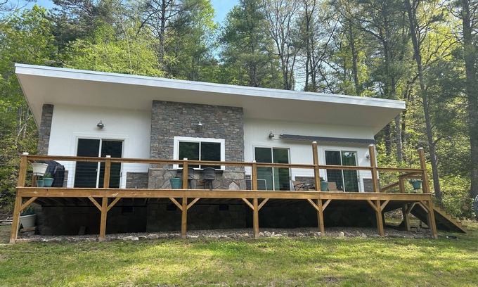 Brevard House | New home close to DuPont and Pisgah National Forest