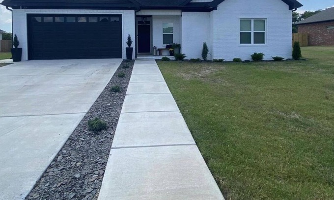 Morrilton House | New Home for Solar Eclipse