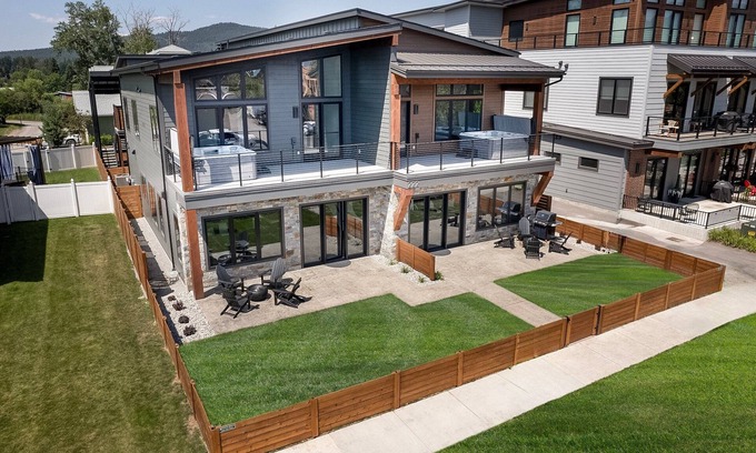 Whitefish House | New! Inspiration Luxury Group Retreat - Sleeps 18