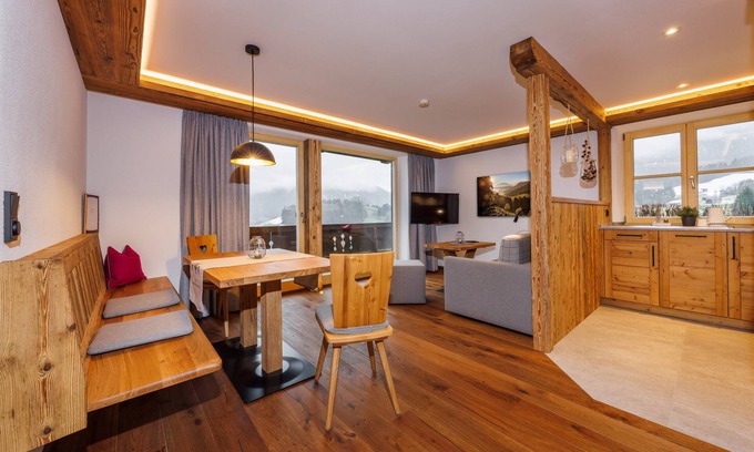 Ruhpolding Apartment | NEW - Kienberg 50 sqm, balcony or terrace, kitchen, 1 bedroom, 1 bed-sitting room, WLAN