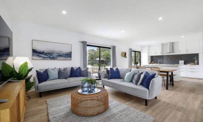 Wyongah House | New lakeside holiday home