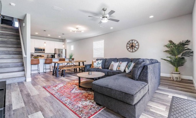 Sun Bay South House | New Listing Blissful Escape