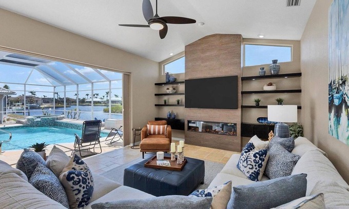 Punta Gorda House | New Listing! Charlotte Harbor Area Resort, 120mi to Disney & 134mi to Universal - GRH599101