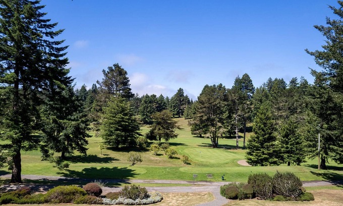 Jacoby Creek House | 🌲🌳New Listing! Gorgeous Golf Course Views, Lovely Spacious and Private home!