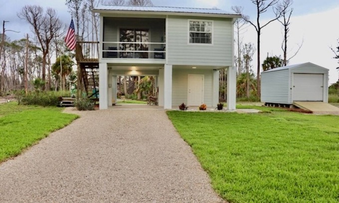 Steinhatchee House | New Listing! King Bed/Ice Machine/Boat Parking