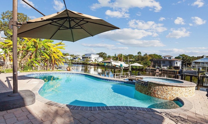 Ozona House | NEW LISTING! Luxurious Coastal Retreat w/ Private Pool by RedAwning
