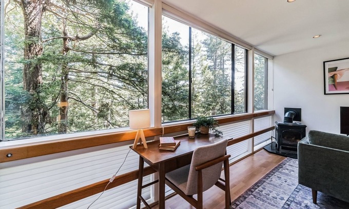 Mill Valley Apartment | NEW LISTING! Mill Valley Treehouse Apt by RedAwning